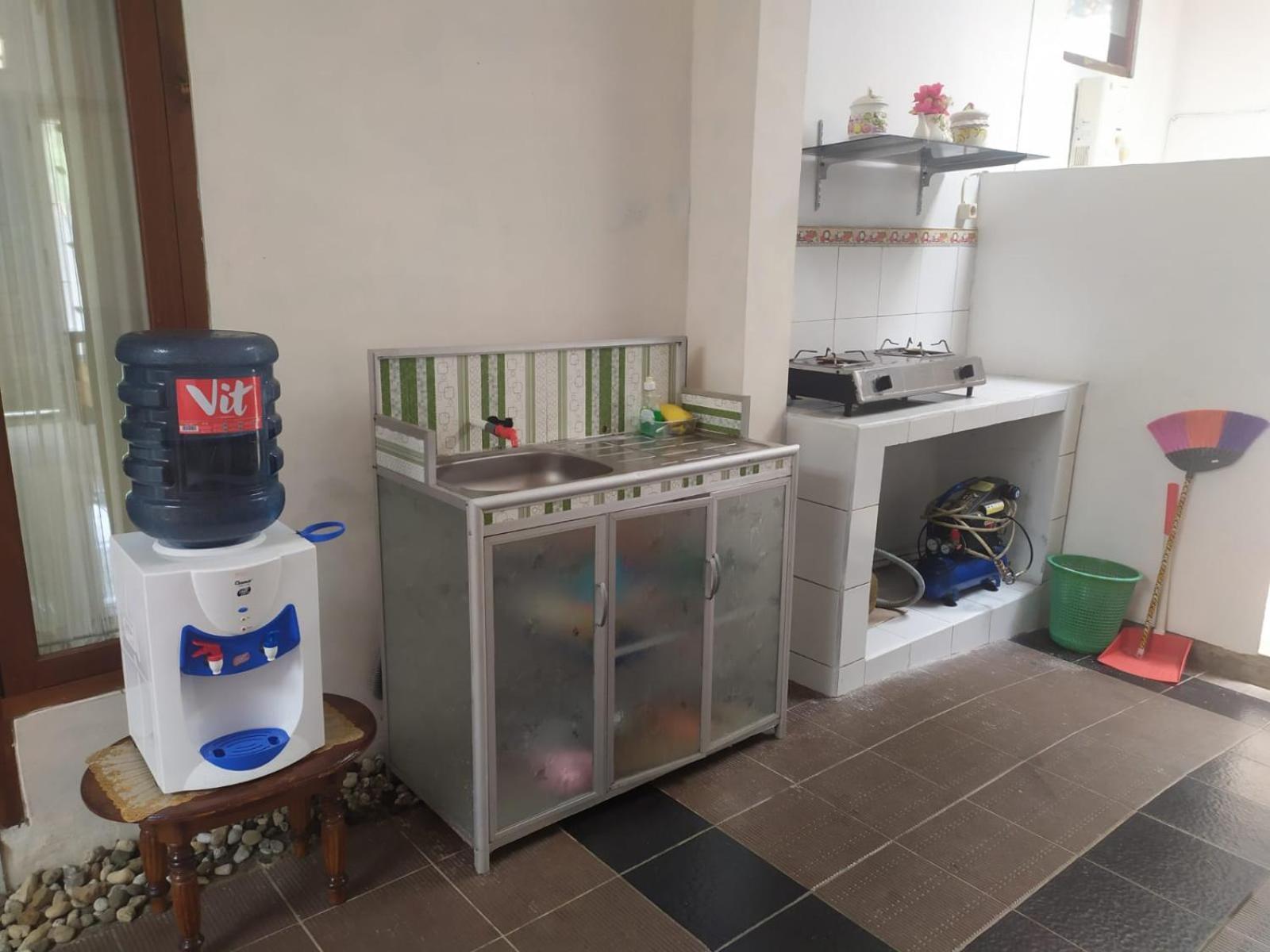 Endah Homestay Syariah 푸르워케르토 외부 사진